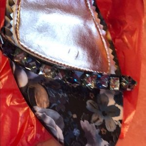 Women’s sexy bling sandals size 9